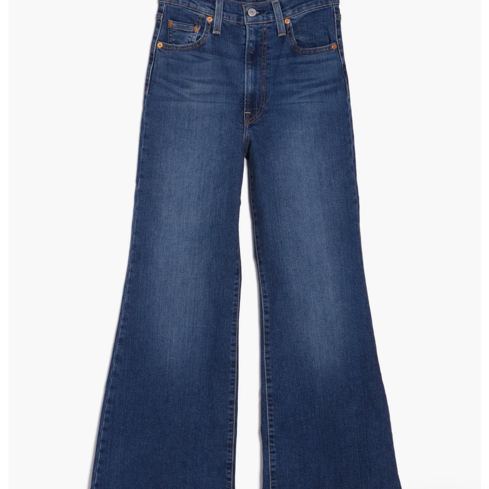 Levi's Ribcage Bell Jeans NWT